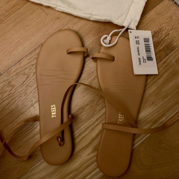 tkees size 8